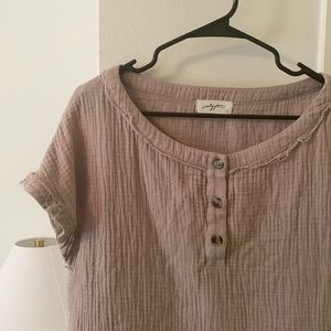 CJLA button top